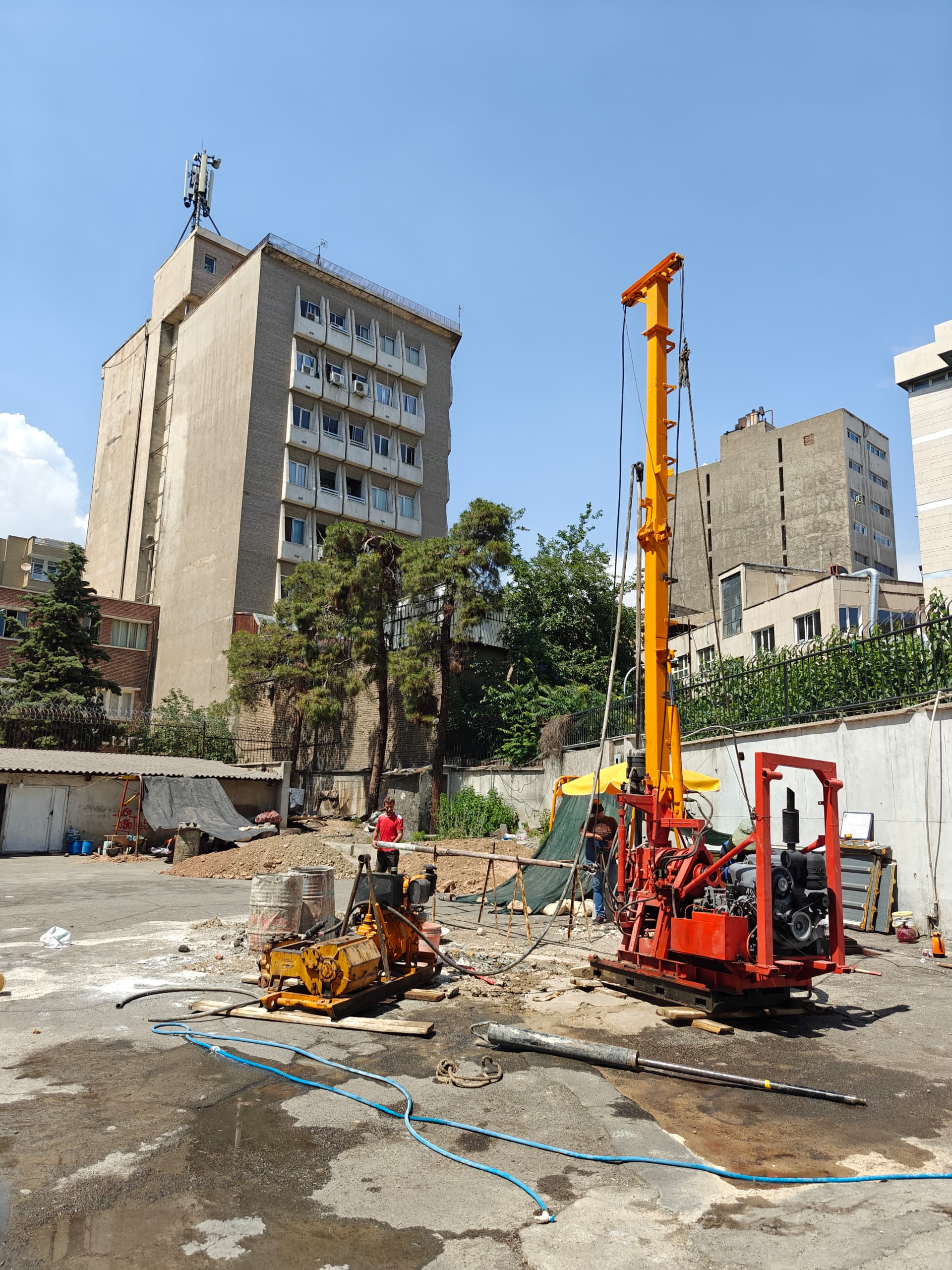 مطالعات ژئوتکنیک با بهره گیری از تجهیزات حفاری-شرکت ژئوسازه