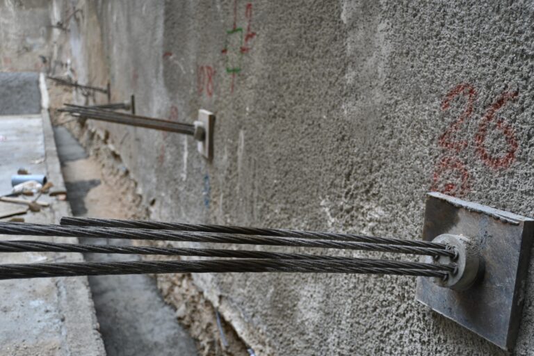 هد انکر بر روی پد بتنی جهت پایدارسازی به روش انکراژ-شرکت ژئوسازه