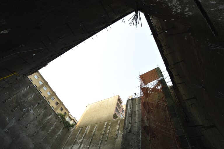 پایدارسازی گود به روش میخکوبی و مهارگذاری همراه با المان قائم فلزی-شرکت ژئوسازه