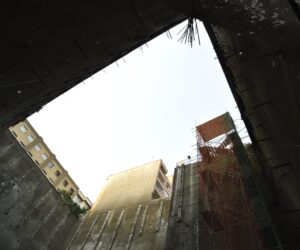 پایدارسازی گود به روش میخکوبی و مهارگذاری همراه با المان قائم فلزی-شرکت ژئوسازه